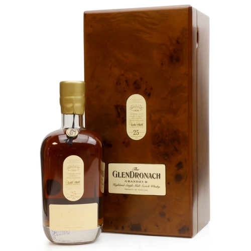 Glendronach 25 Year Old - Grandeur - Batch No. 8